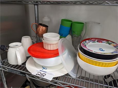 Lot 28 - Various cups, plates, bowls