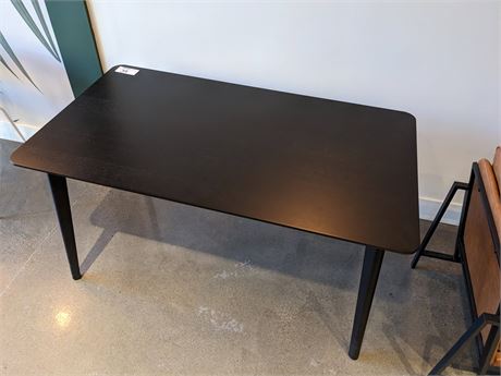 Lot 39 - Dinning table